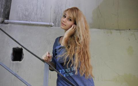 紀輝彭RWC9HBMJ相關圖片